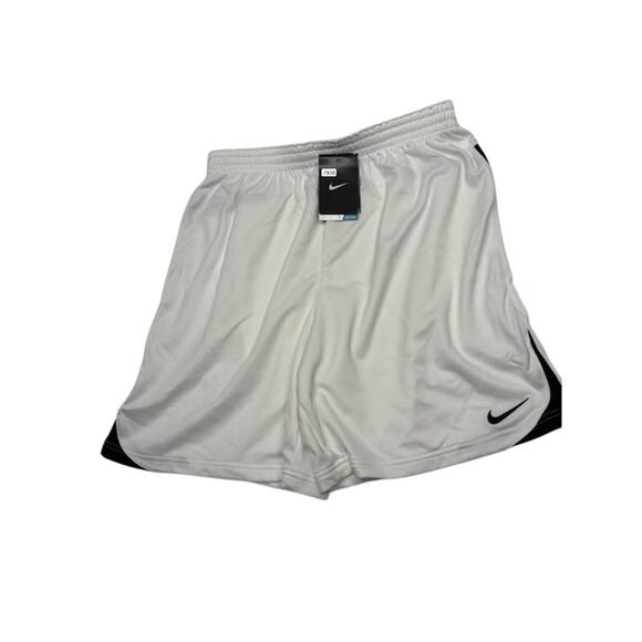 NEW Nike Dri-Fit Football Soccer Shorts Elastic Waist Pull-On White Mens Size M - Picture 1 of 6